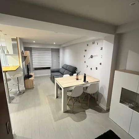 R2R - Apartamento 2 Dormitorios - 124C شقة *