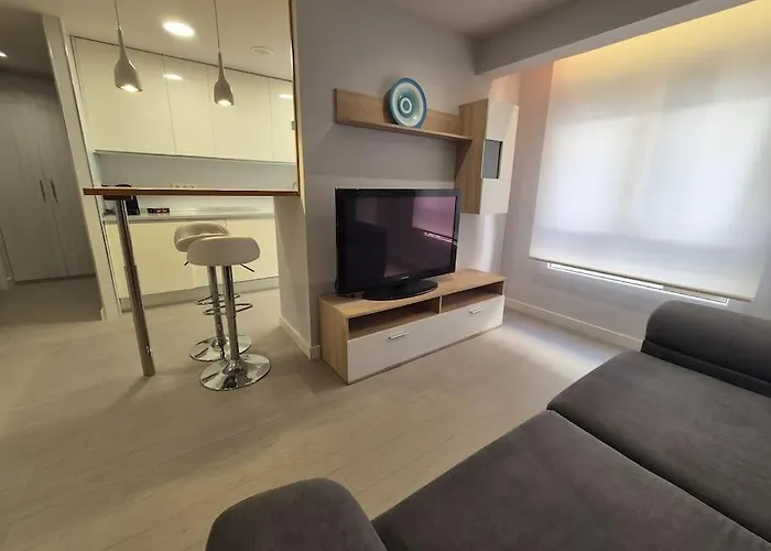 124c 2 By R2r Consulting Apartment *